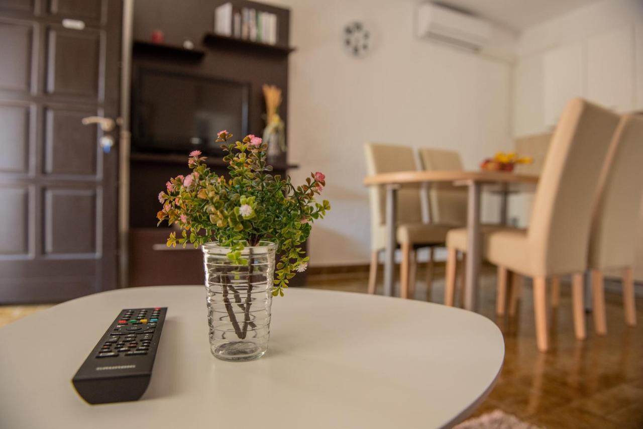 Apartman Bozica Vir Exterior foto